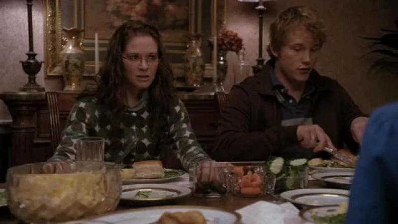 Кадры из сериала Любовь вдовца (2002)
